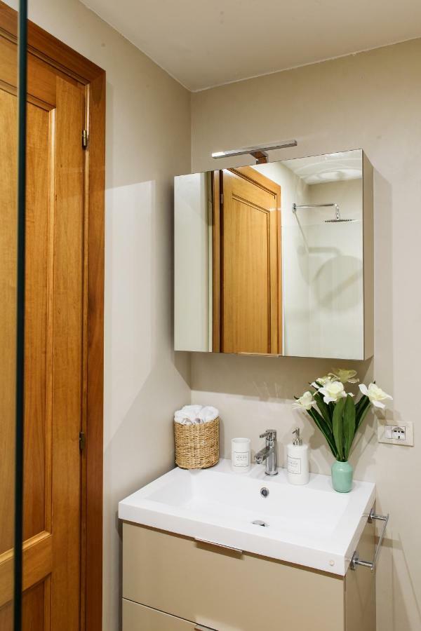 Lora Center Room, Parking Όπως Εξωτερικό φωτογραφία